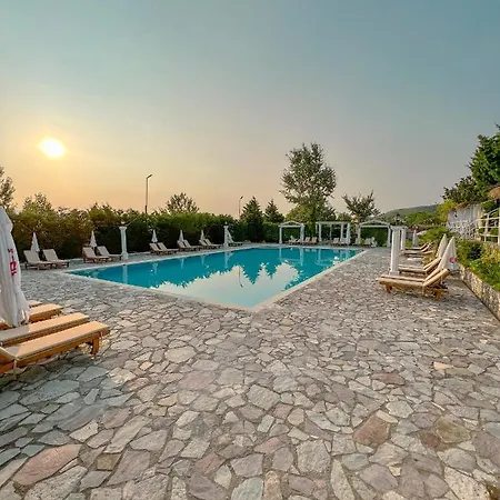 Blackstone.shkodra مكان تخييم *